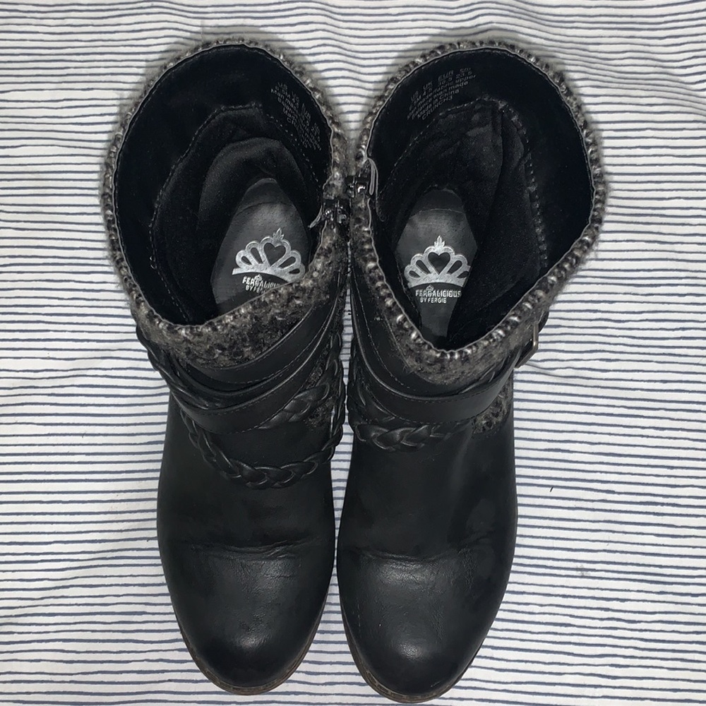 Booties - Picture 4 of 5